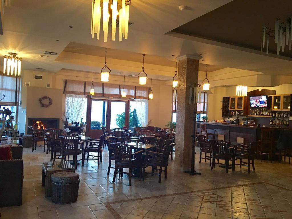 Hotel Epavlis Kato Poroia Bagian luar foto