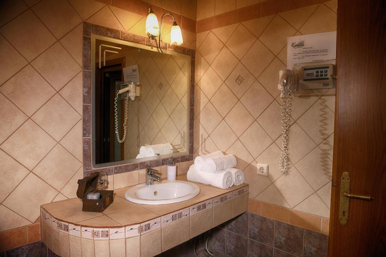 Hotel Epavlis Kato Poroia Bagian luar foto